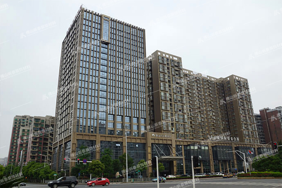 鋁單板工程案例-鑫遠白天鵝大酒店